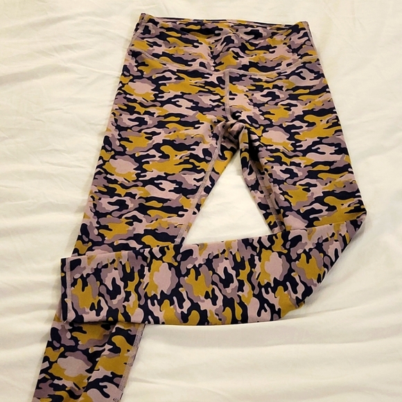 Fabletics Leggings - Picture 2 of 2